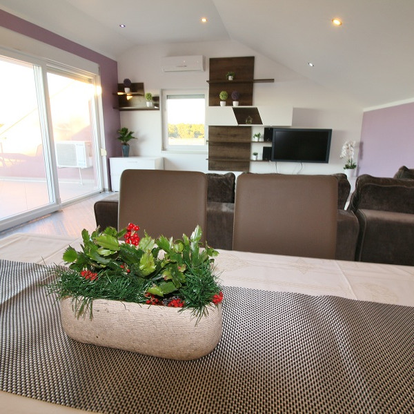 Das Wohnzimmer, Zatonka 1, Apartments Zatonka in der Nähe des Meeres, Zaton, Dalmatien, Kroatien Zaton