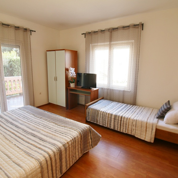 Bedrooms, Zatonka 2, Apartments Zatonka near the sea, Zaton, Dalmatia, Croatia Zaton